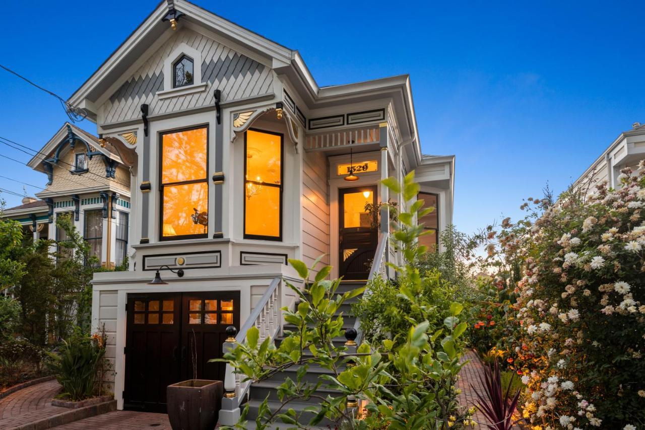 Garden Level Flat In 1885 Queen Anne Victorian Cottage In Alameda Bagian luar foto