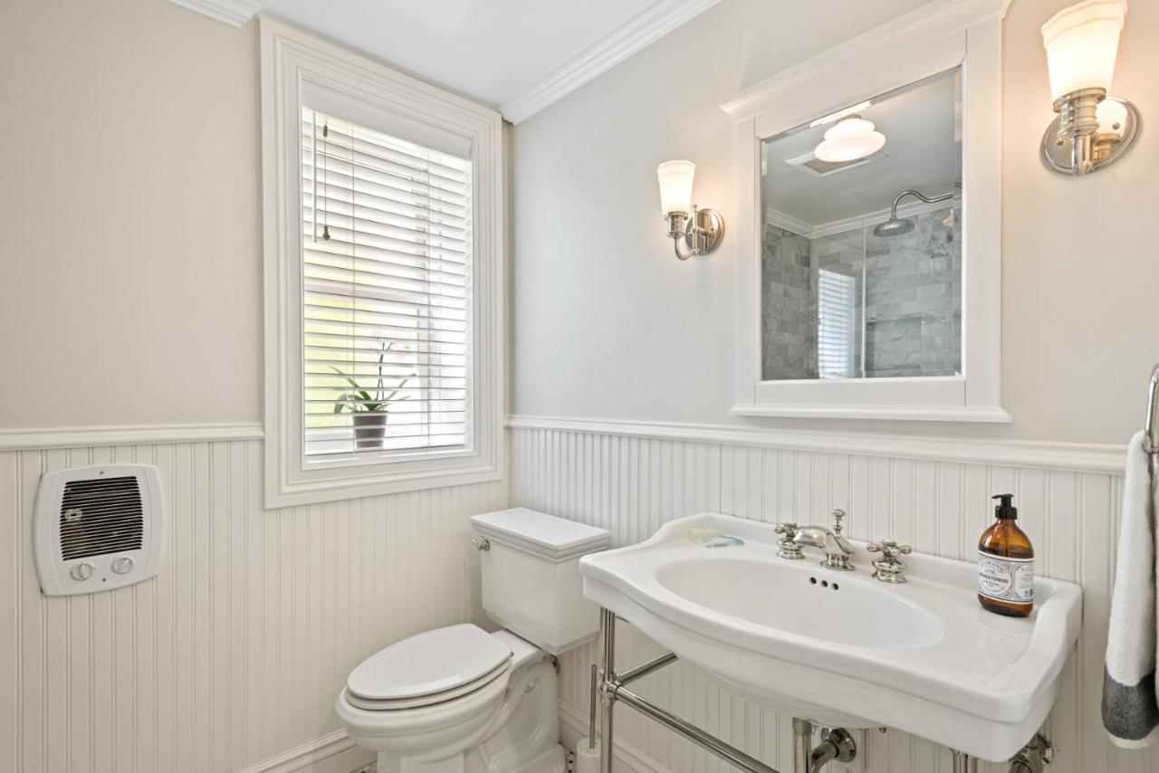 Garden Level Flat In 1885 Queen Anne Victorian Cottage In Alameda Bagian luar foto