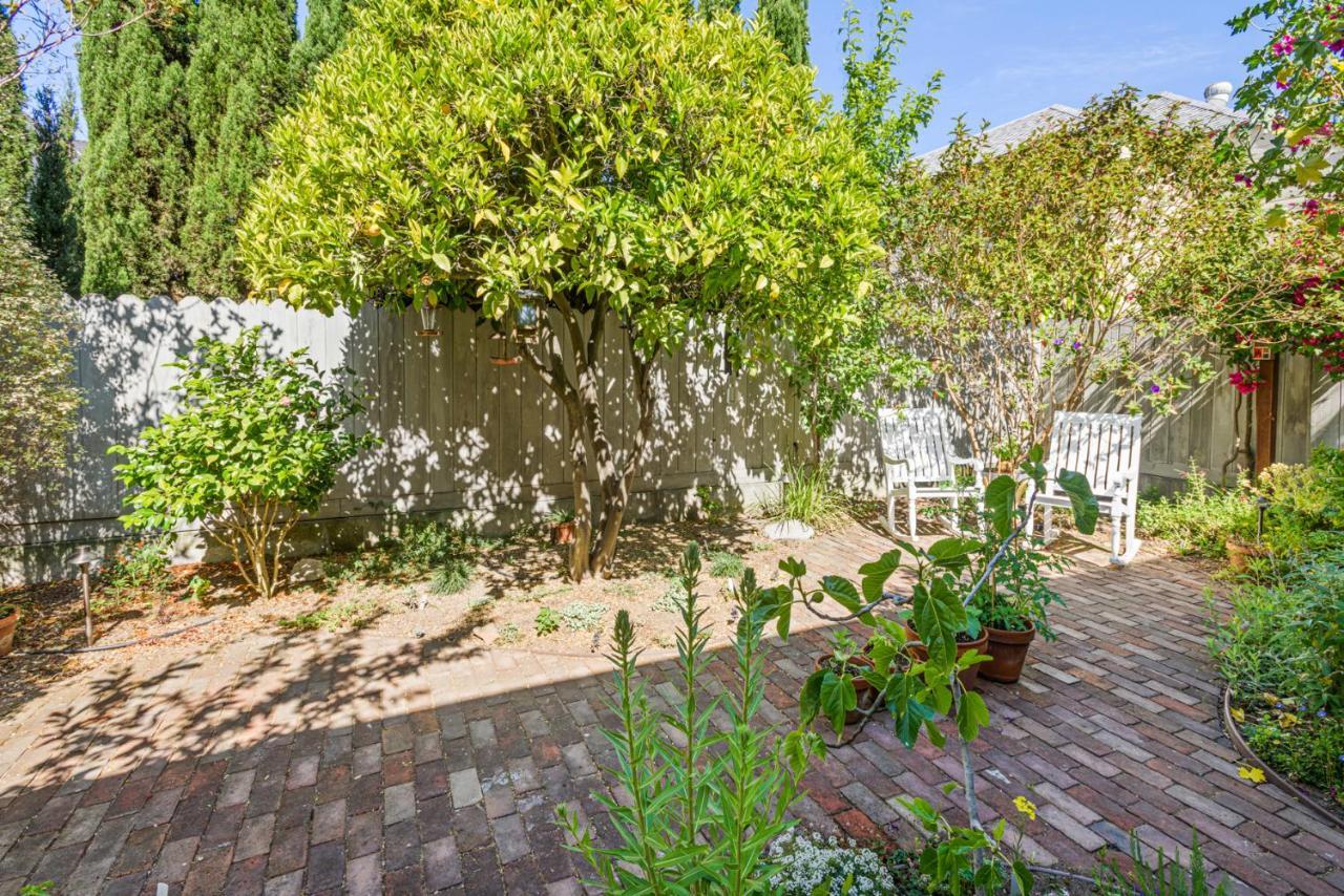 Garden Level Flat In 1885 Queen Anne Victorian Cottage In Alameda Bagian luar foto